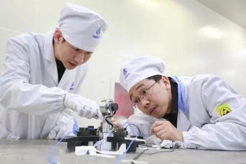 弘扬航天精神 拥抱星辰大海 济南市天桥区滨河左岸小学开展航天日主题活动