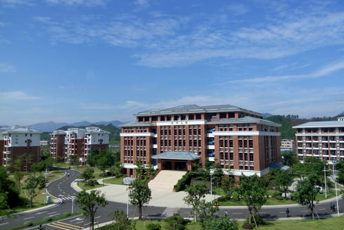 学校国华大楼