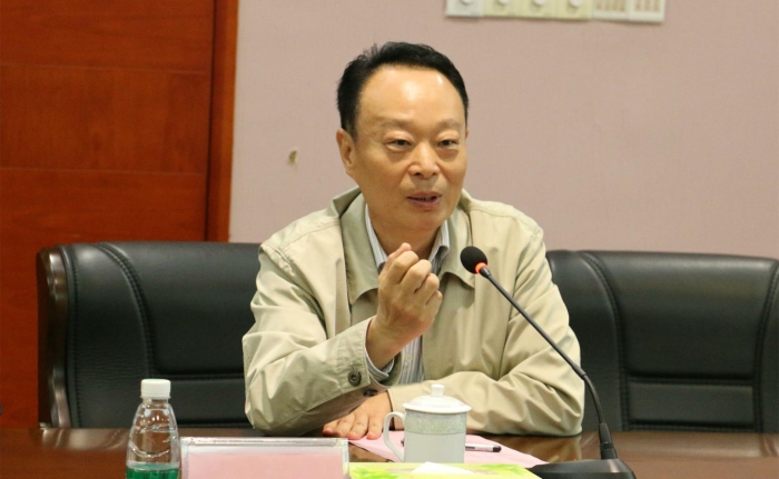 5f45740ebe2455e98fb0c9aeae6e1037.jpg 王乐夫院长介绍华商职院办学经验和迎评估工作_副本.jpg