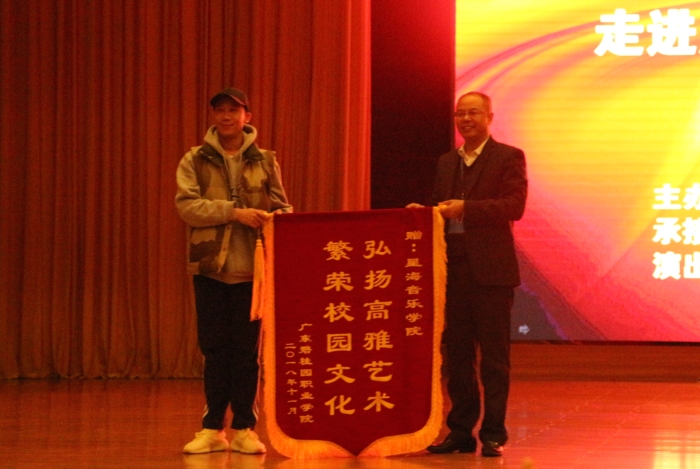 69698b42f11a3ece687690257328f945.jpg IMG_6000_副本.jpg