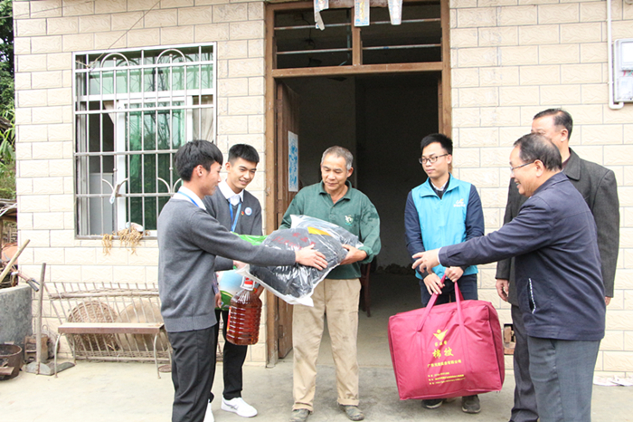 e9a7849e2573b7f08f0dcf9fa330f585.jpg IMG_3628_副本.jpg