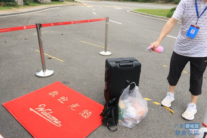 a7bbf2975d46fcbc6988719d16dc4ad5.jpg