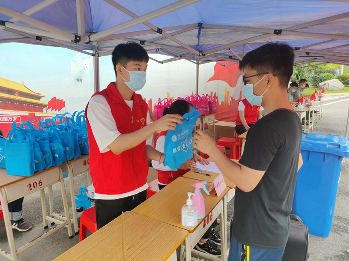 6cd502f49a2afcc8c0dc3834669d9b53.jpg 李应单.jpg
