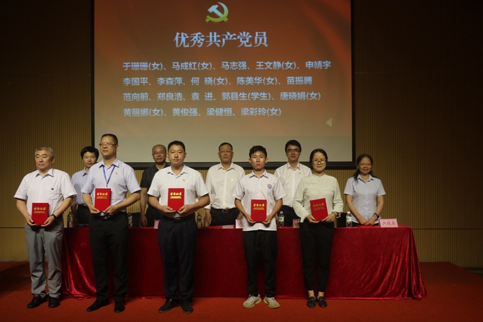ddfd1230aea4e18645a50beb5fbcdf35.jpg 2.jpg