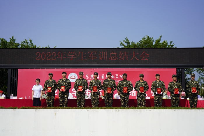 ed90a41f1aba1a9da68dce16cfd908cd.jpg 09.jpg