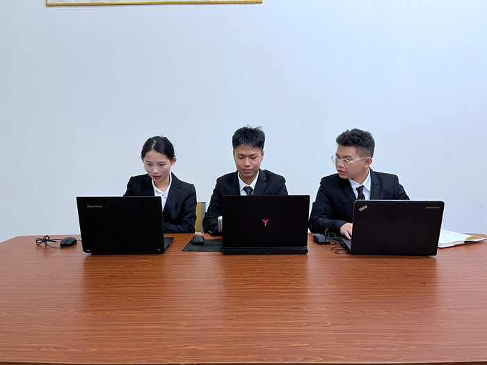 4f1a3ce5cd1aee8c39d8e34b21e76d72.jpg 图2 WilliamHill参赛1队参加全国冠军赛.JPG